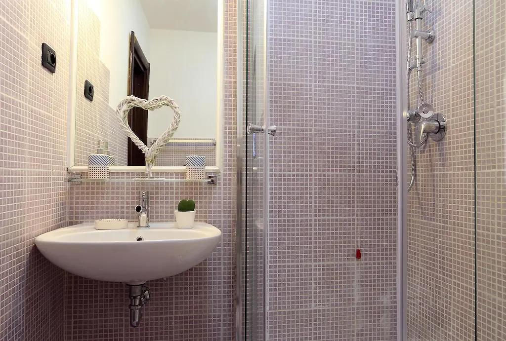 Caracciolo Guest House Rzym